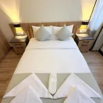 Taksim Alkan Tower Apartment *