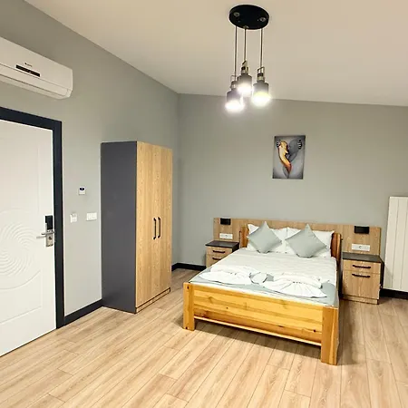 Taksim Alkan Tower איסטמבול